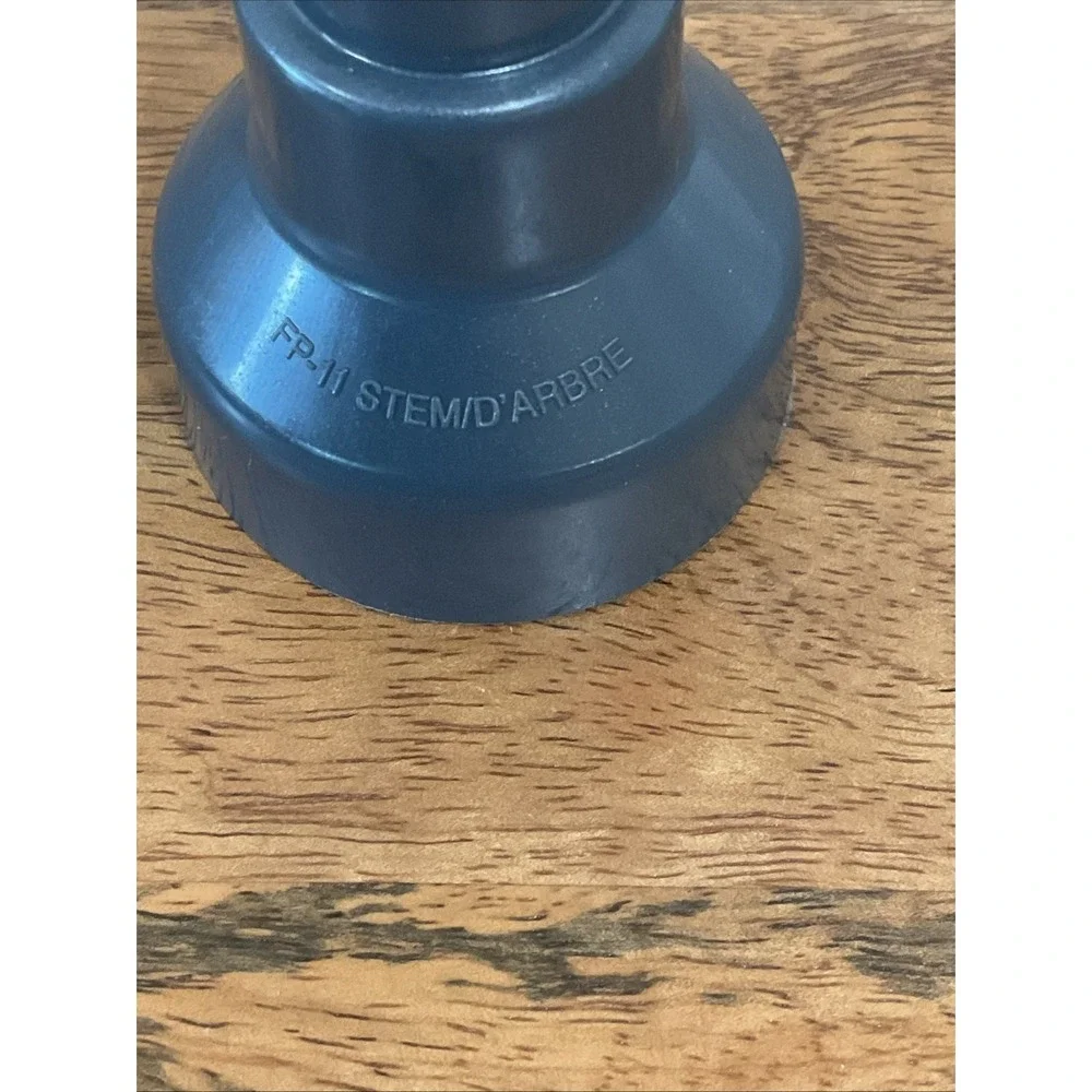 Cuisinart Elemental 11 Cup Food Processor STEM ONLY CFP-22GMPC Part FP-11